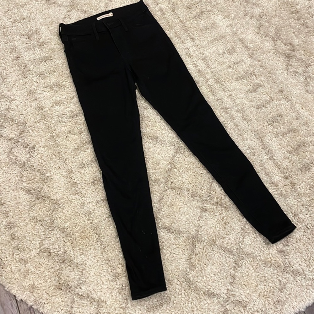 LEVIS HIGH RISE SUPER SKINNY JEANS